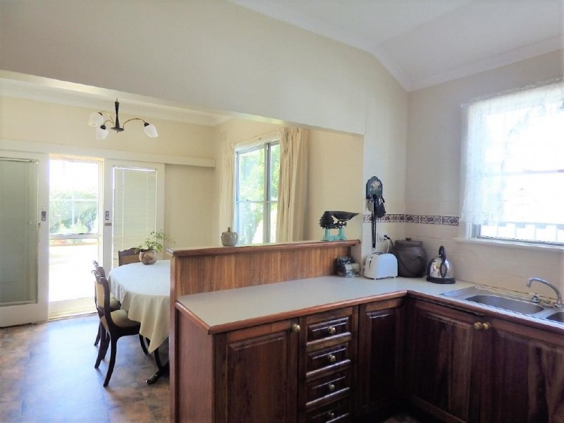 47 Bapaume Street, Cootamundra NSW 2590