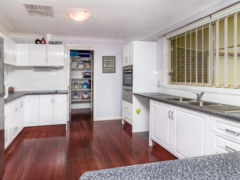 36 Pinkstone Avenue, Cootamundra NSW 2590