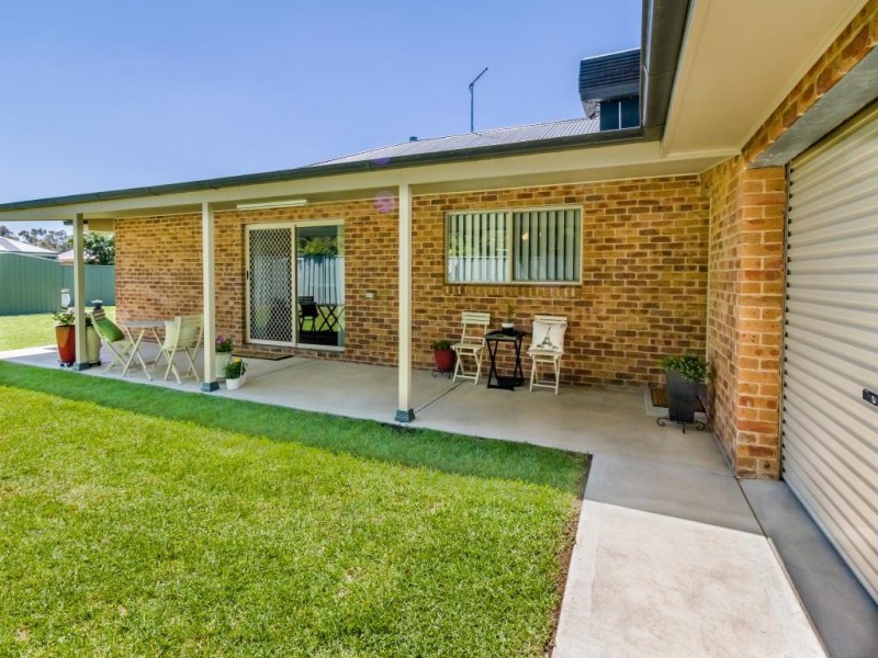 36 Pinkstone Avenue, Cootamundra NSW 2590