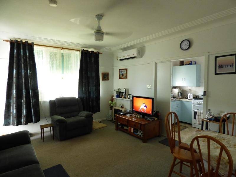 140 Thompson Street, Cootamundra NSW 2590