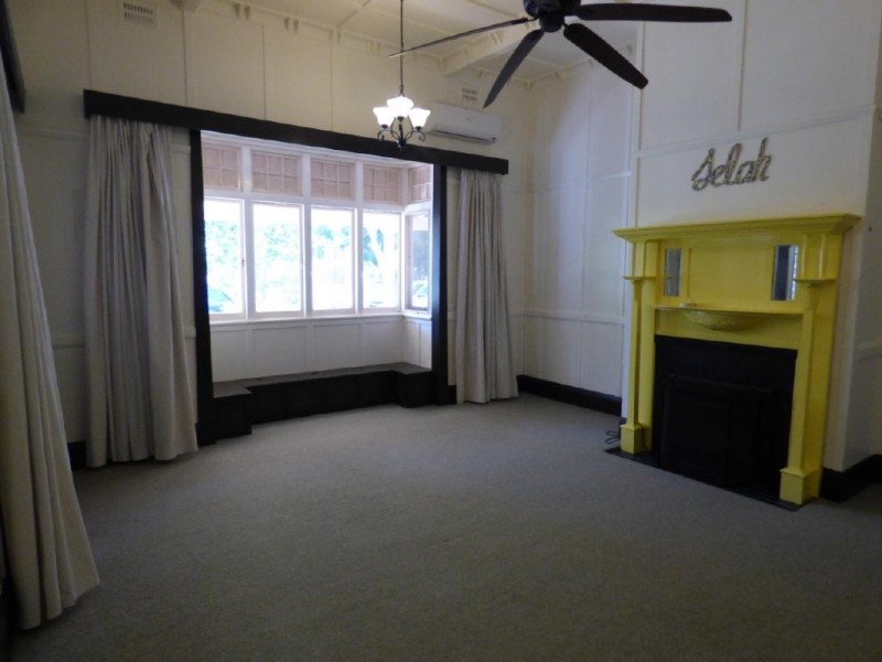 1 Thompson Street, Cootamundra NSW 2590