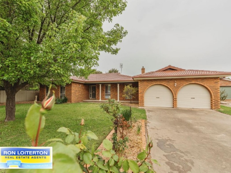 39 Cutler Avenue, Cootamundra NSW 2590