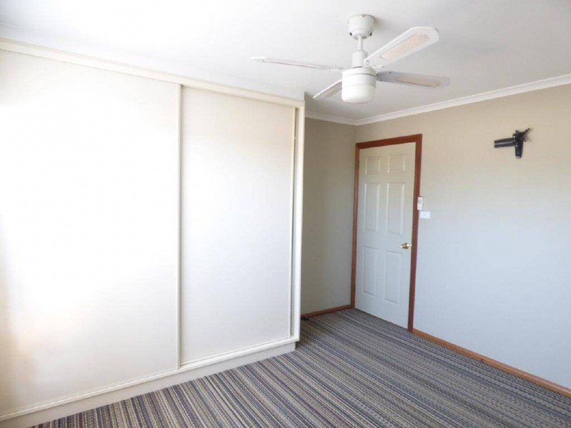 16 Pinkstone Avenue, Cootamundra NSW 2590