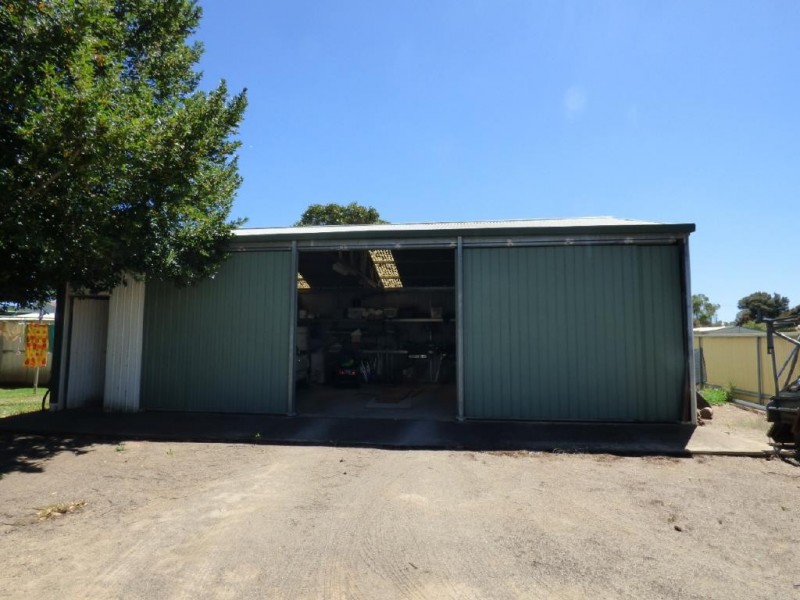 10 Victoria Parade, Cootamundra NSW 2590