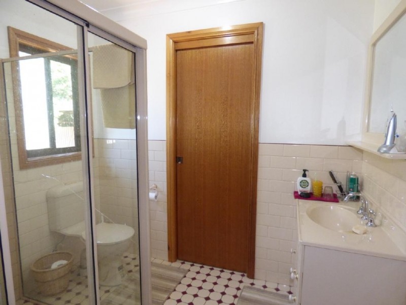 10 Victoria Parade, Cootamundra NSW 2590