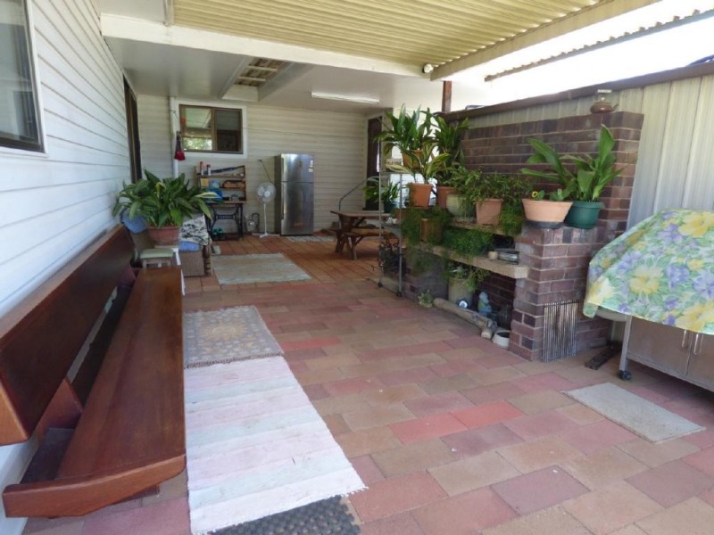 10 Victoria Parade, Cootamundra NSW 2590