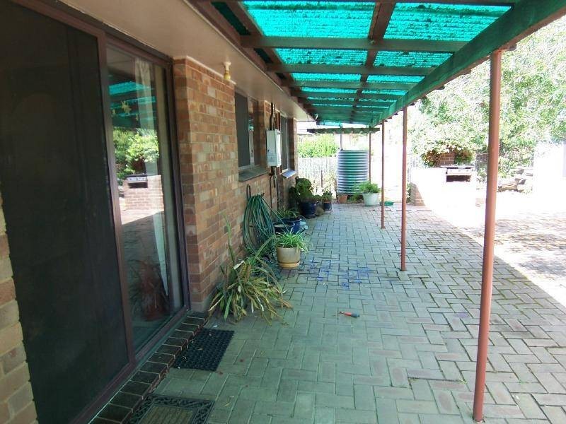 4 Cutler Avenue, Cootamundra NSW 2590
