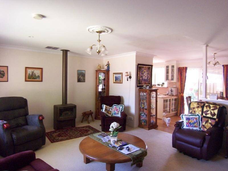 1/76A Olney Street, Cootamundra NSW 2590