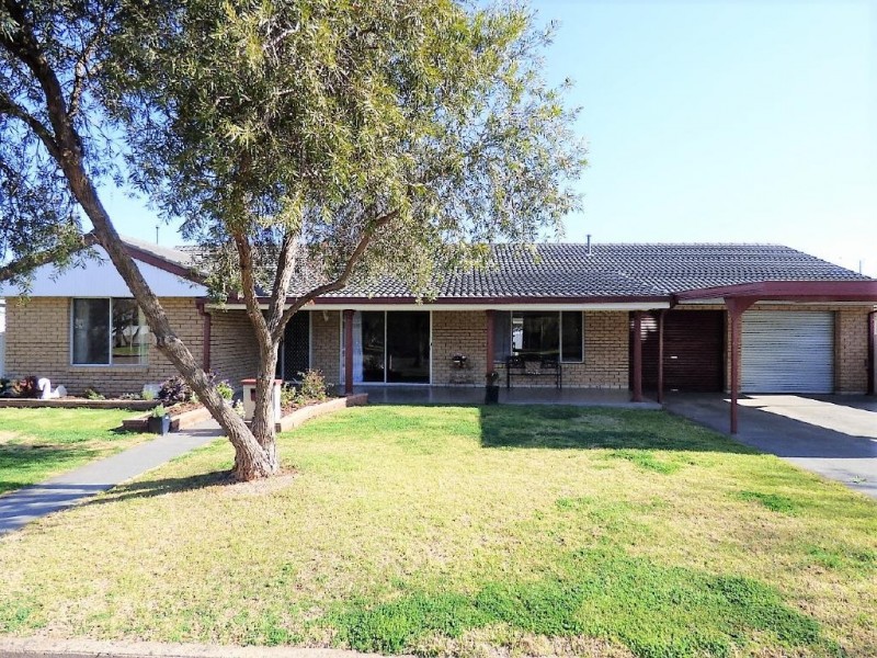 2 Albert Street, Cootamundra NSW 2590
