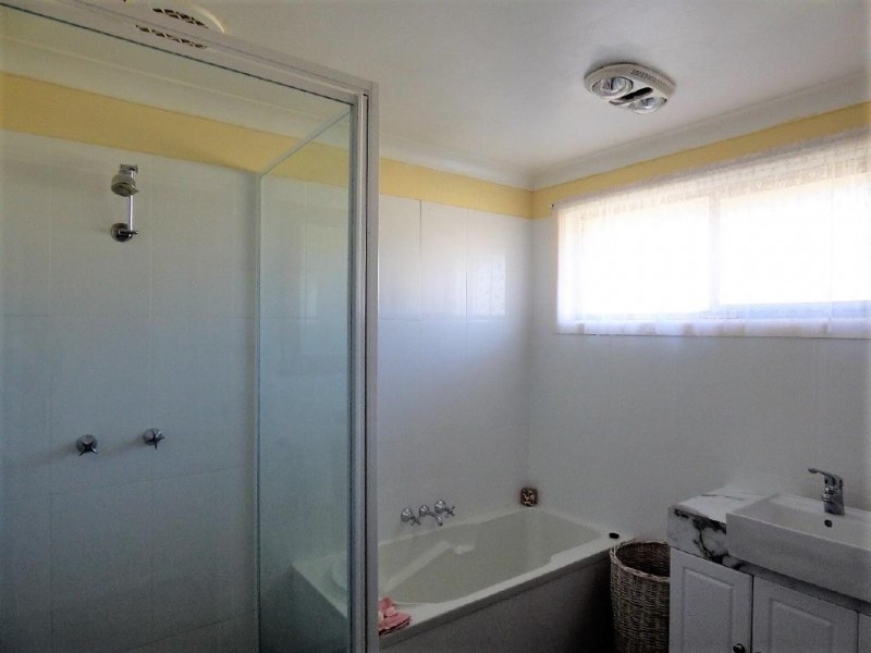 2 Albert Street, Cootamundra NSW 2590