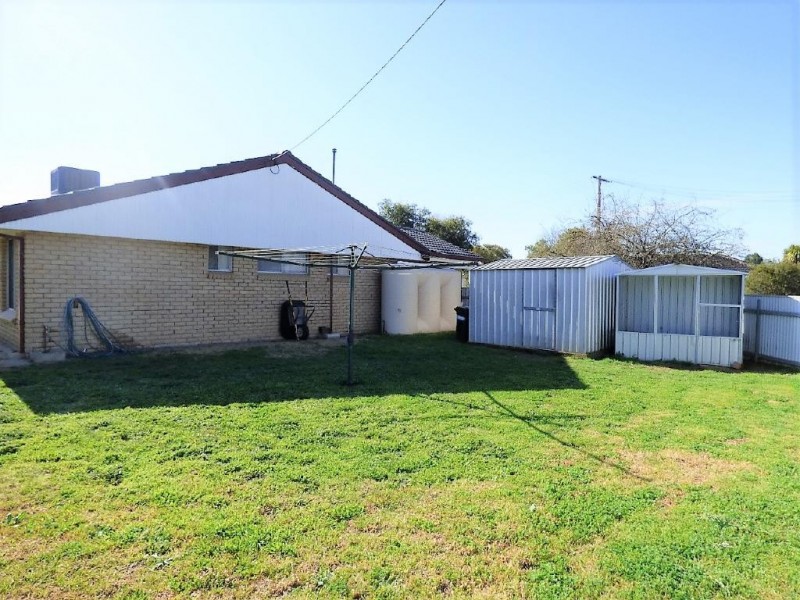 2 Albert Street, Cootamundra NSW 2590