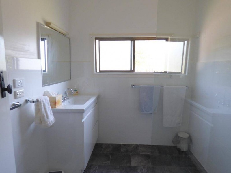 33 Muttama Road, Coolac NSW 2727