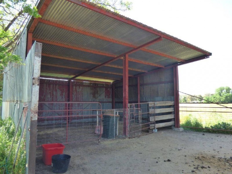 33 Muttama Road, Coolac NSW 2727