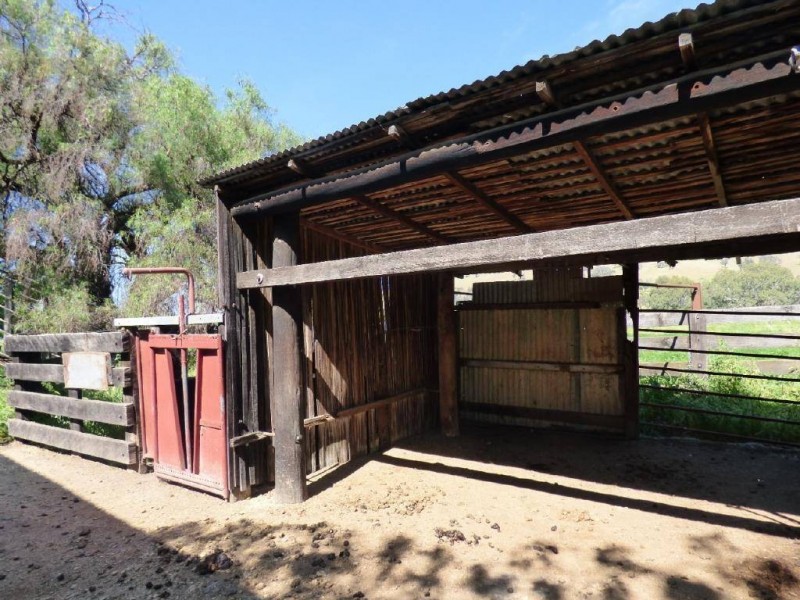 33 Muttama Road, Coolac NSW 2727