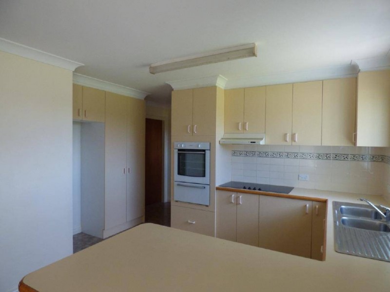 6 Crowe Place, Cootamundra NSW 2590
