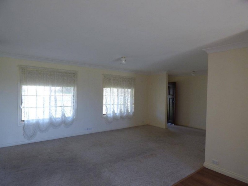 6 Crowe Place, Cootamundra NSW 2590
