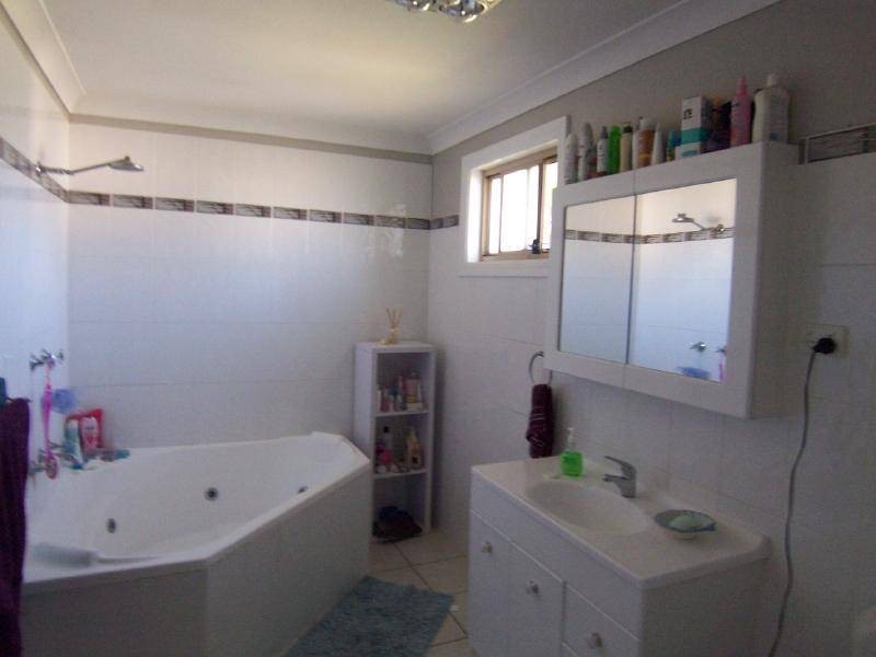 28 Warren Street, Cootamundra NSW 2590