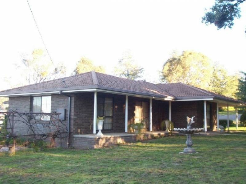 76 Centenary Avenue, Cootamundra NSW 2590