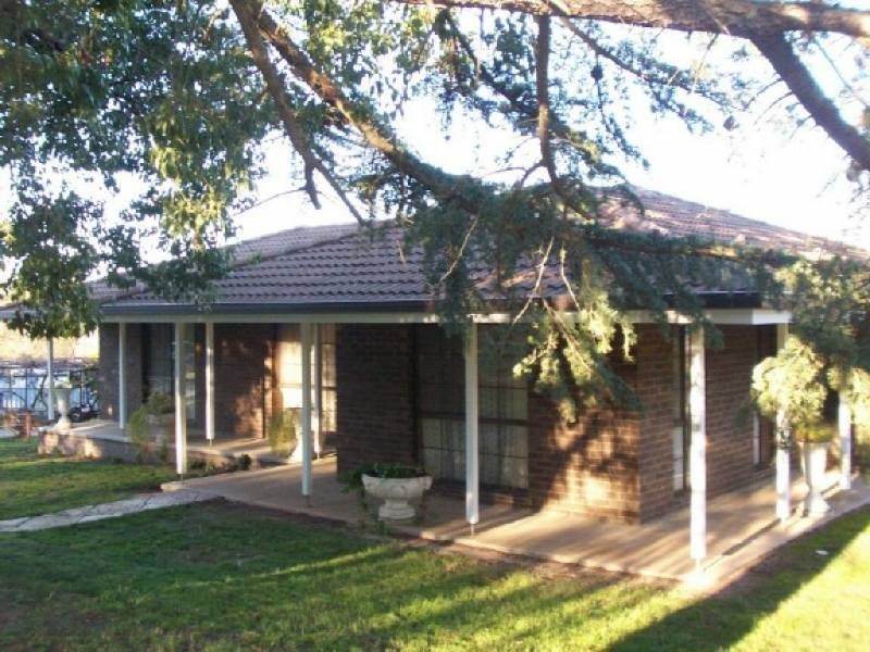 76 Centenary Avenue, Cootamundra NSW 2590