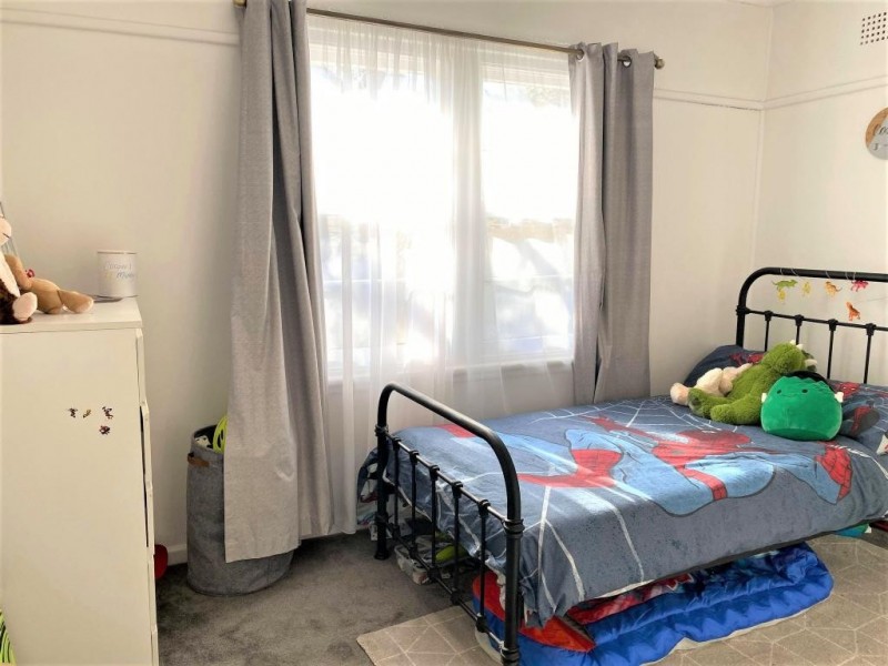 38 Hay Street, Cootamundra NSW 2590