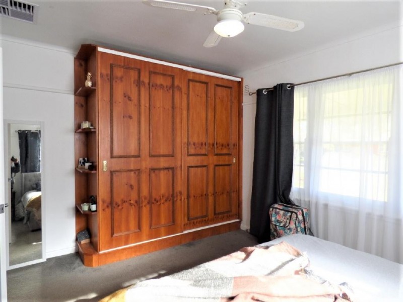 38 Hay Street, Cootamundra NSW 2590