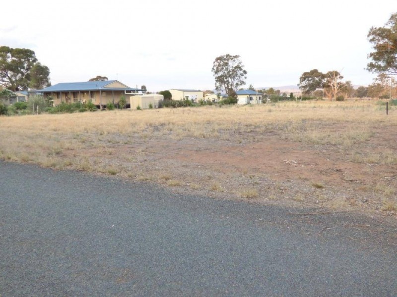 10 & 11 Howell Street, Illabo NSW 2590