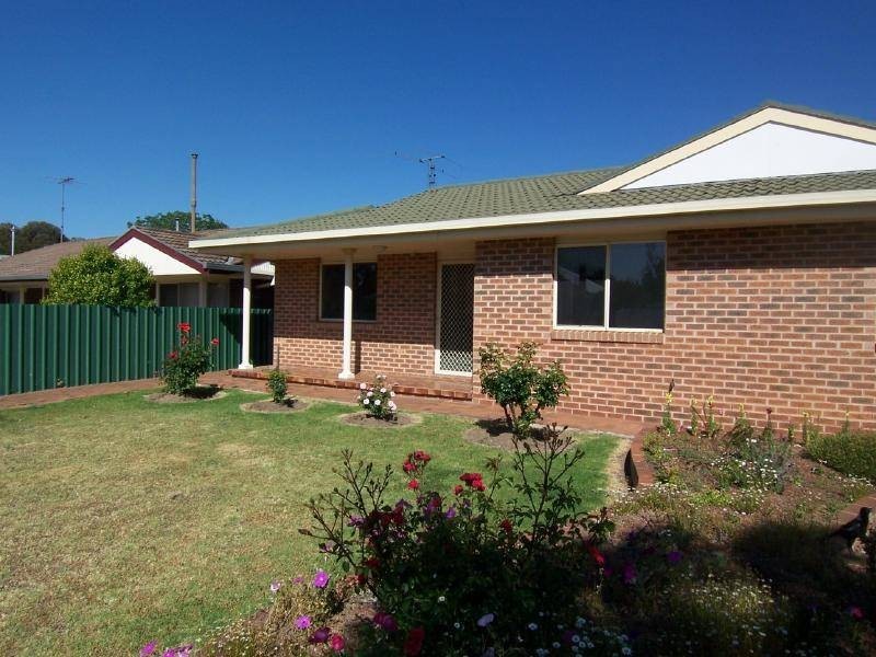 1/340 Parker Street, Cootamundra NSW 2590