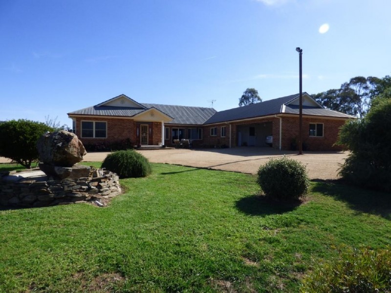 8-10 Ward Street, Cootamundra NSW 2590