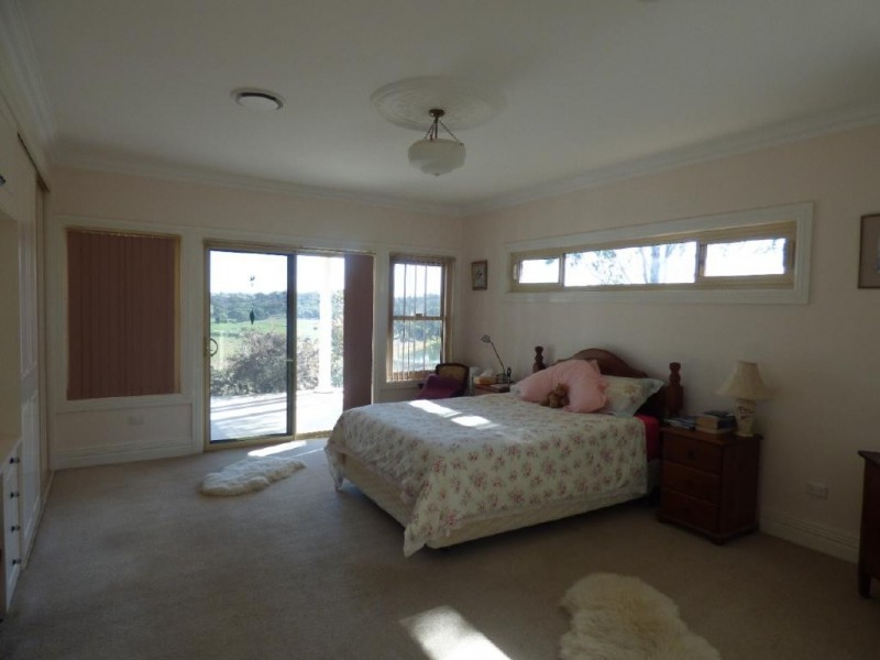 8-10 Ward Street, Cootamundra NSW 2590
