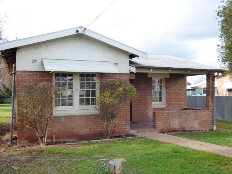 21 Renehan Street, Cootamundra NSW 2590