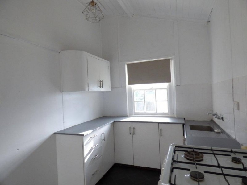 21 Renehan Street, Cootamundra NSW 2590