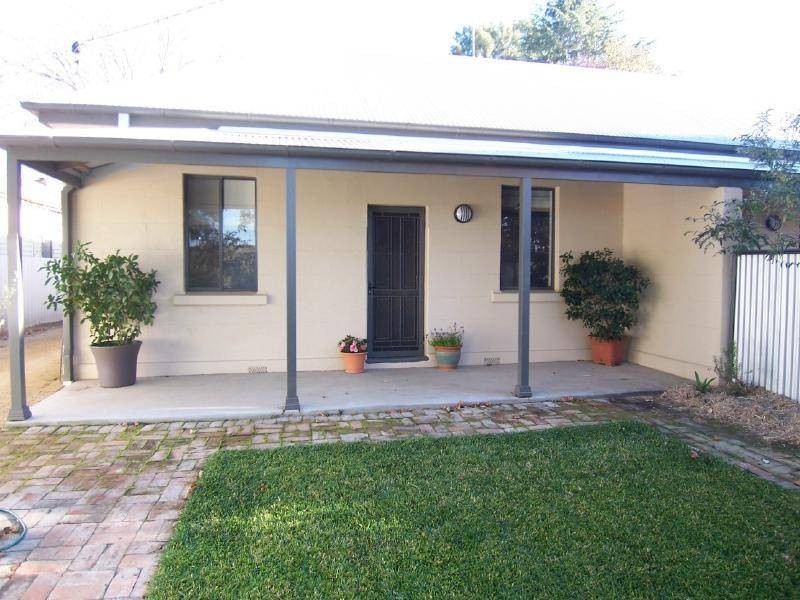 31 Hovell Street, Cootamundra NSW 2590