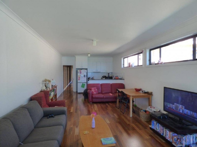 2/27 Cooper Street, Cootamundra NSW 2590