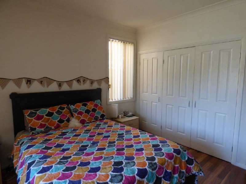 2/27 Cooper Street, Cootamundra NSW 2590