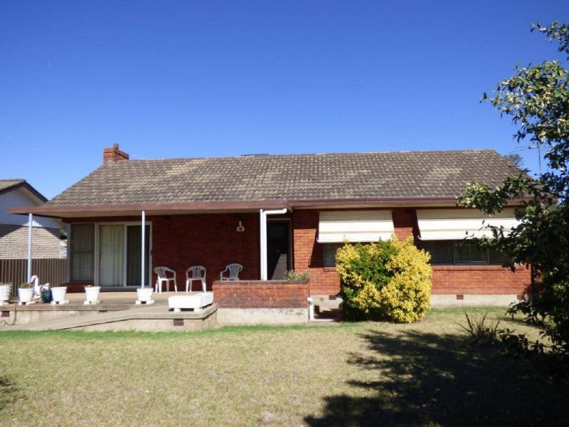 38 Poole Street, Cootamundra NSW 2590