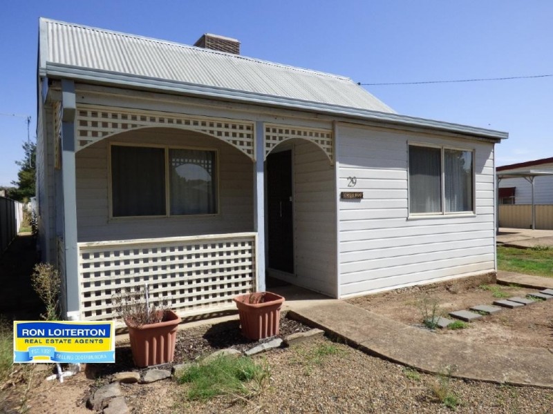 29 Warren Street, Cootamundra NSW 2590