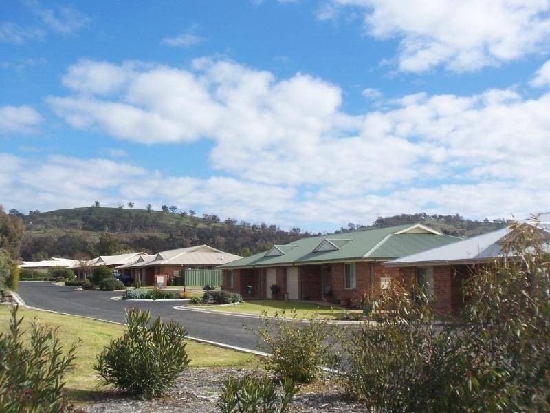 4/121 Adina Court, Cootamundra NSW 2590
