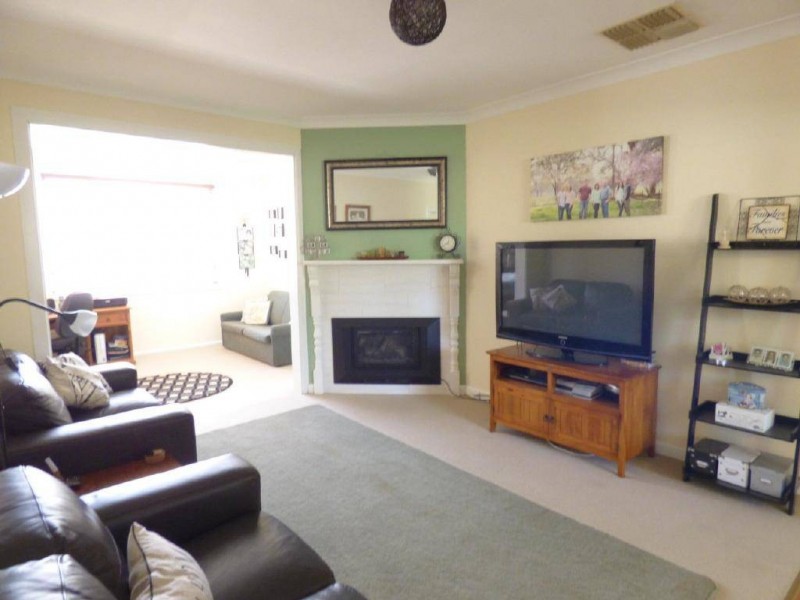 33 Warren Street, Cootamundra NSW 2590