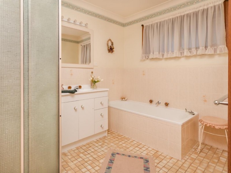 1 Minkara Avenue, Cootamundra NSW 2590