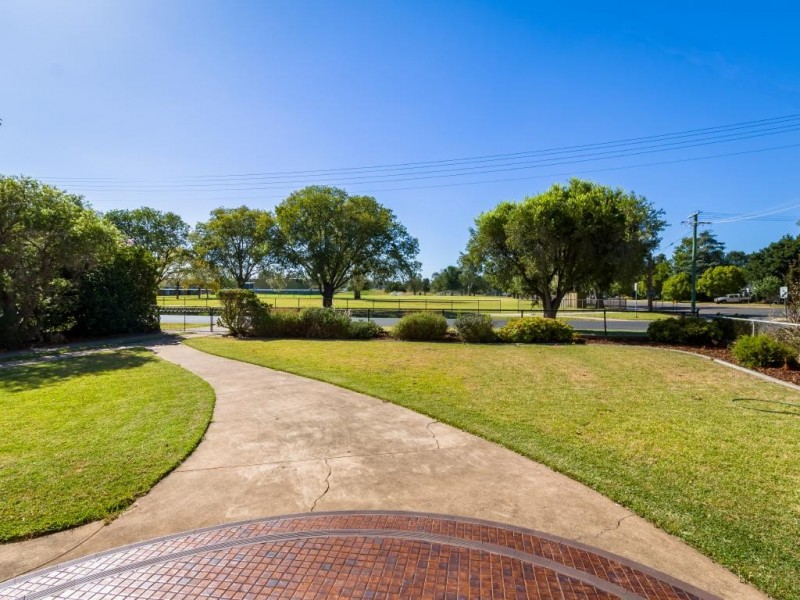 75 Crown Street, Cootamundra NSW 2590