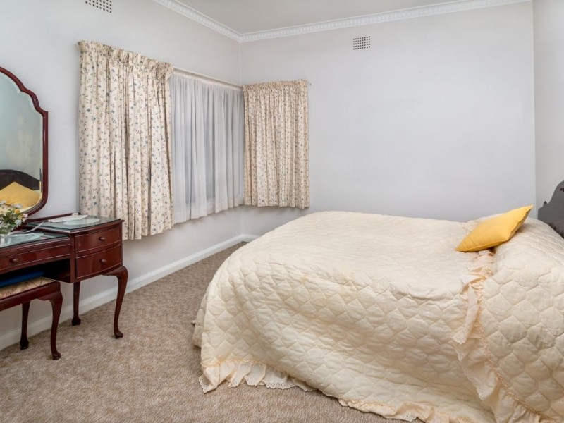 75 Crown Street, Cootamundra NSW 2590