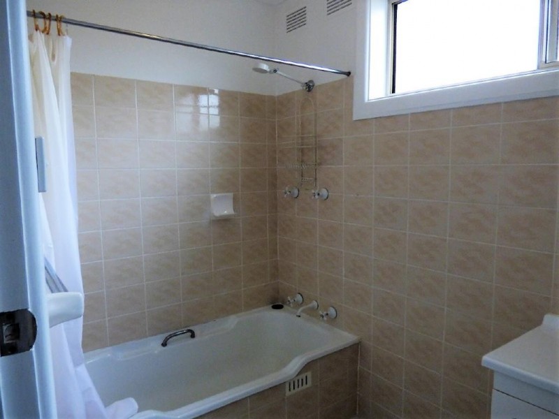 85  Centenary Avenue, Cootamundra NSW 2590