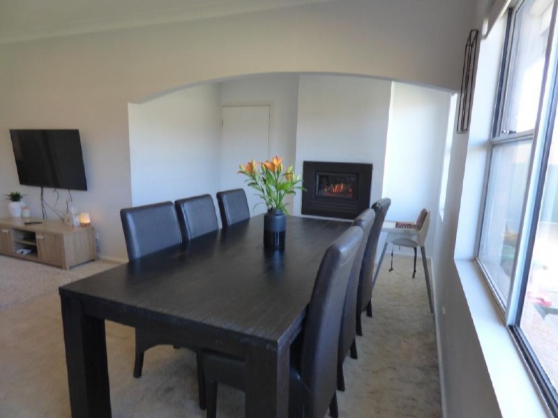 13 Coora Avenue, Cootamundra NSW 2590