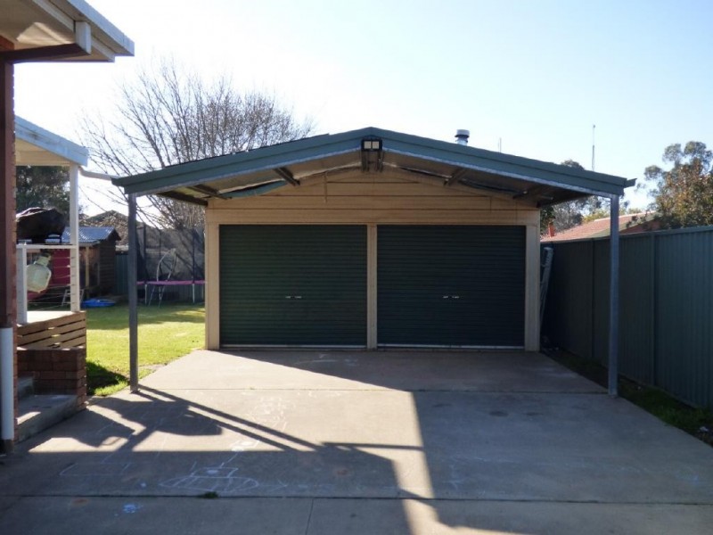 13 Coora Avenue, Cootamundra NSW 2590