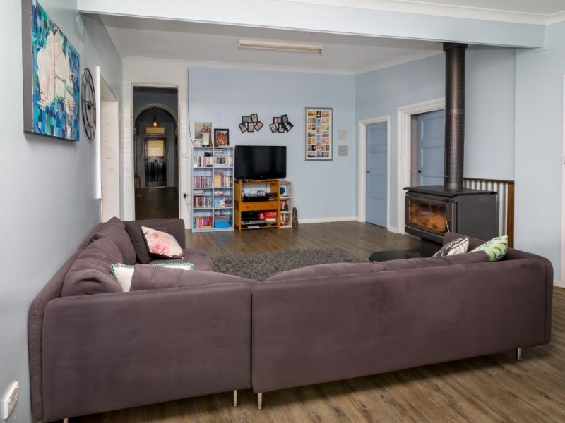 78 Sutton Street, Cootamundra NSW 2590