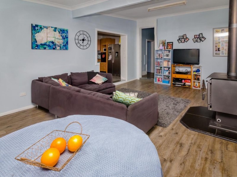 78 Sutton Street, Cootamundra NSW 2590