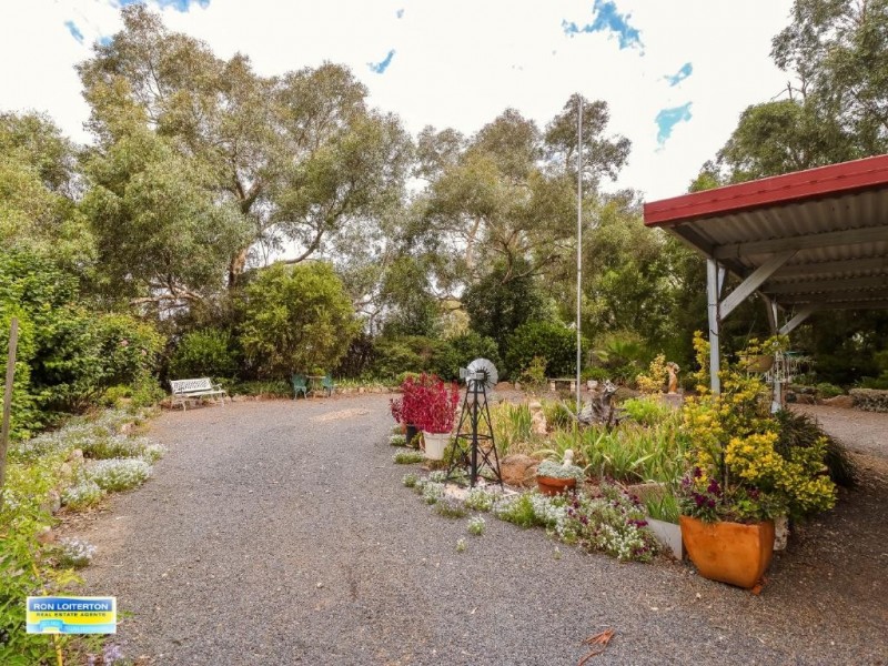 16 Hoskin Street, Wallendbeen NSW 2588