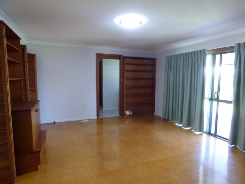 13 Scott Avenue, Cootamundra NSW 2590