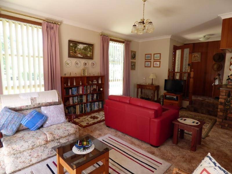 5 Dickson Street, Cootamundra NSW 2590