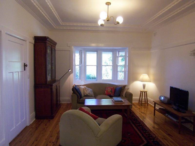 87 Thompson Street, Cootamundra NSW 2590